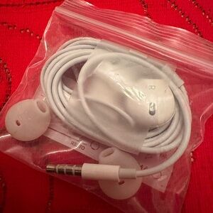 Apple White Earbud Headphones